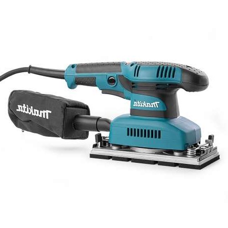 Une ponceuse vibrante makita